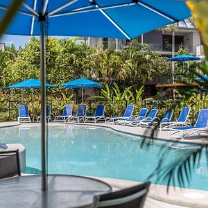 Beachfront Terraces With Onsite Reception & Check In Australia