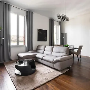 San Marco Black Luxury Con Terrazzo E Parcheggio Su Richiesta Italy